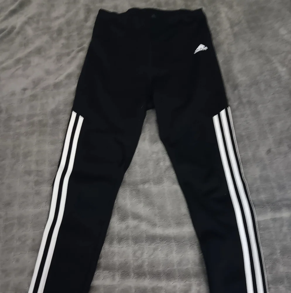 NWOT Women's Adidas Black and White Striped Leggings - Picture 2 of 3
